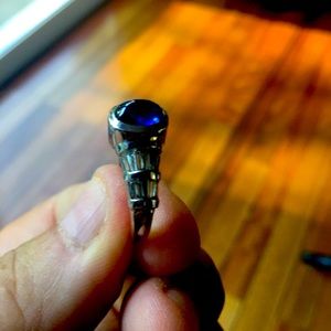 Ladies diamond and blue sapphire ring